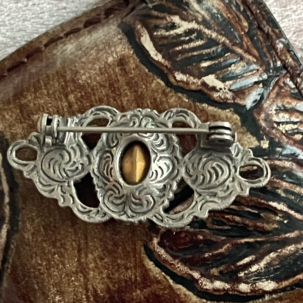 Brooch - Picture 6 of 6